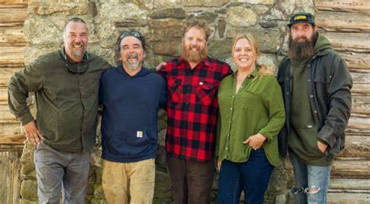 Image of Maine Cabin Masters Cast Member, Ashley Morrill and her husband