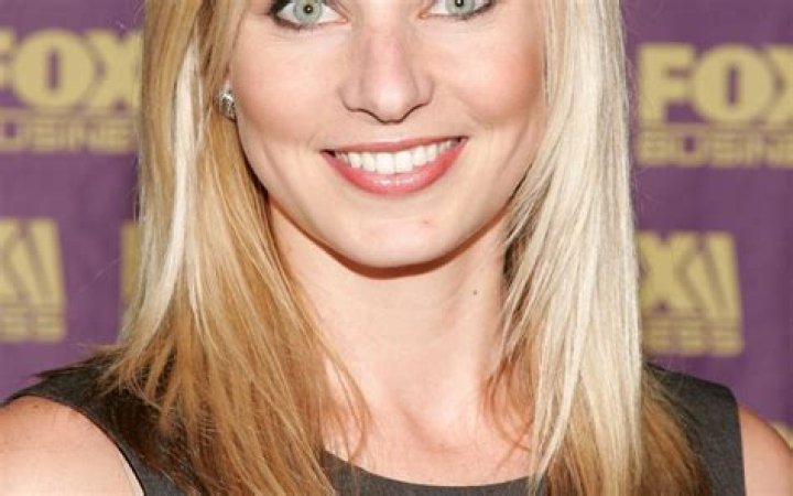 Sandra Smith Net Worth - Wiki, Age, Weight and Height, Relationships, Family, and More